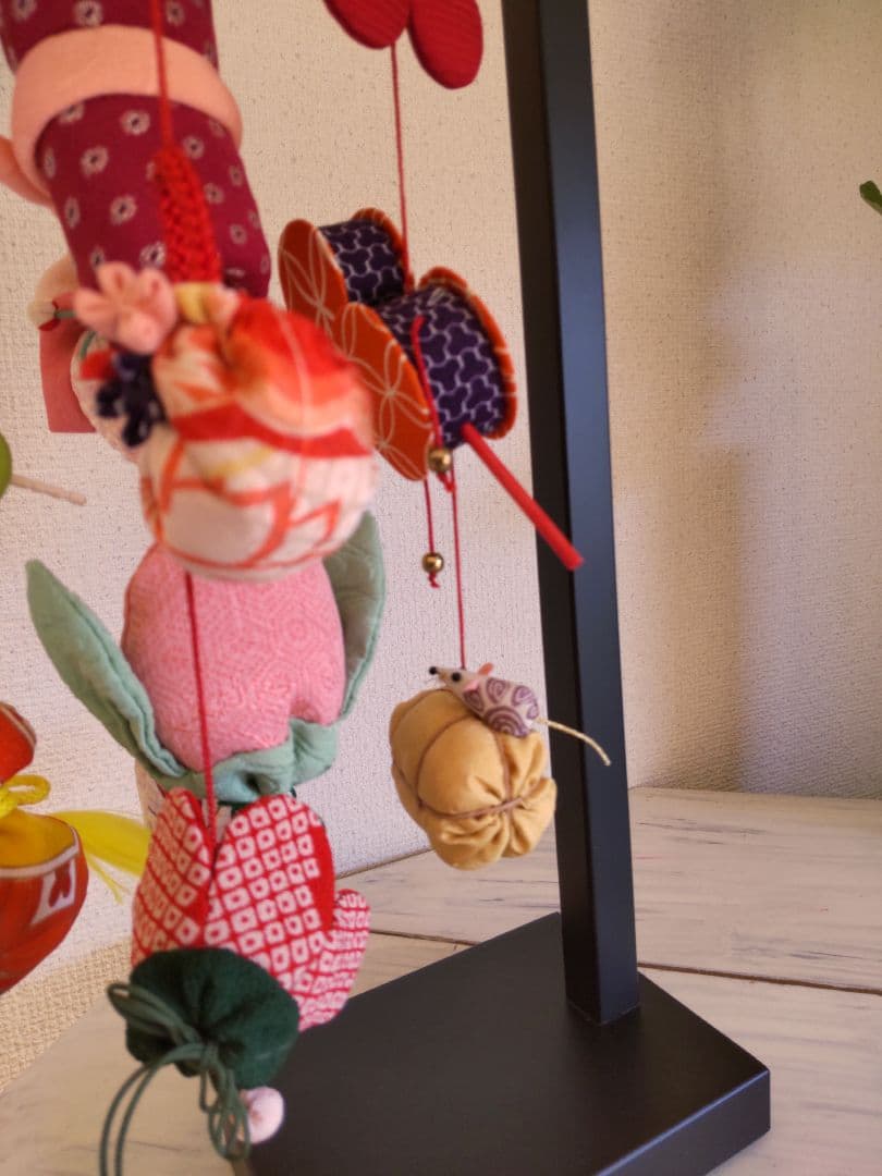 赤 おくるみうさぎの吊るし雛