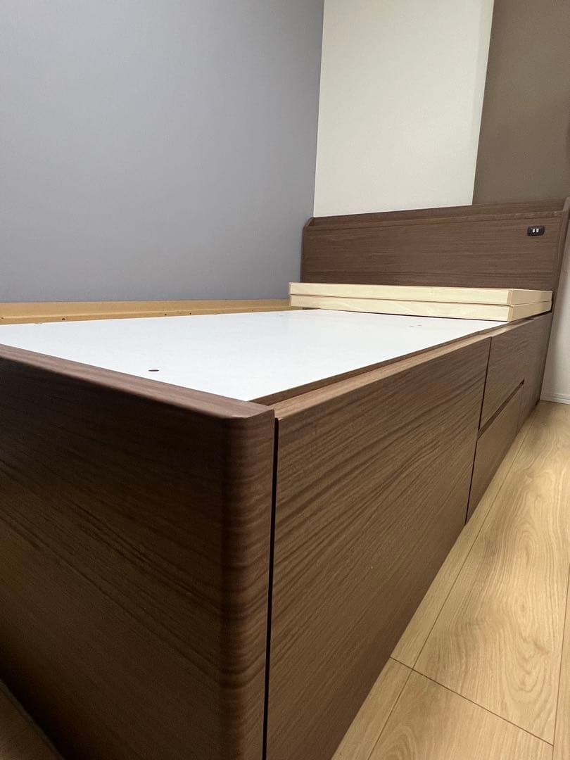 【美品】セミダブルベッドフレーム　板下収納付