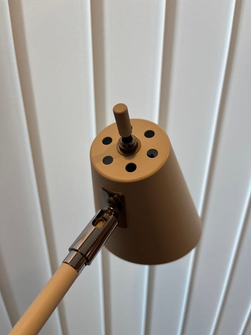 インターフォルム　ETROIT FLOOR LAMP