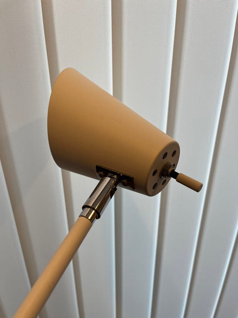 インターフォルム　ETROIT FLOOR LAMP
