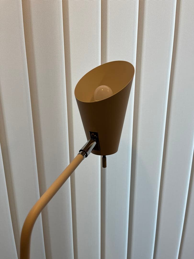 インターフォルム　ETROIT FLOOR LAMP