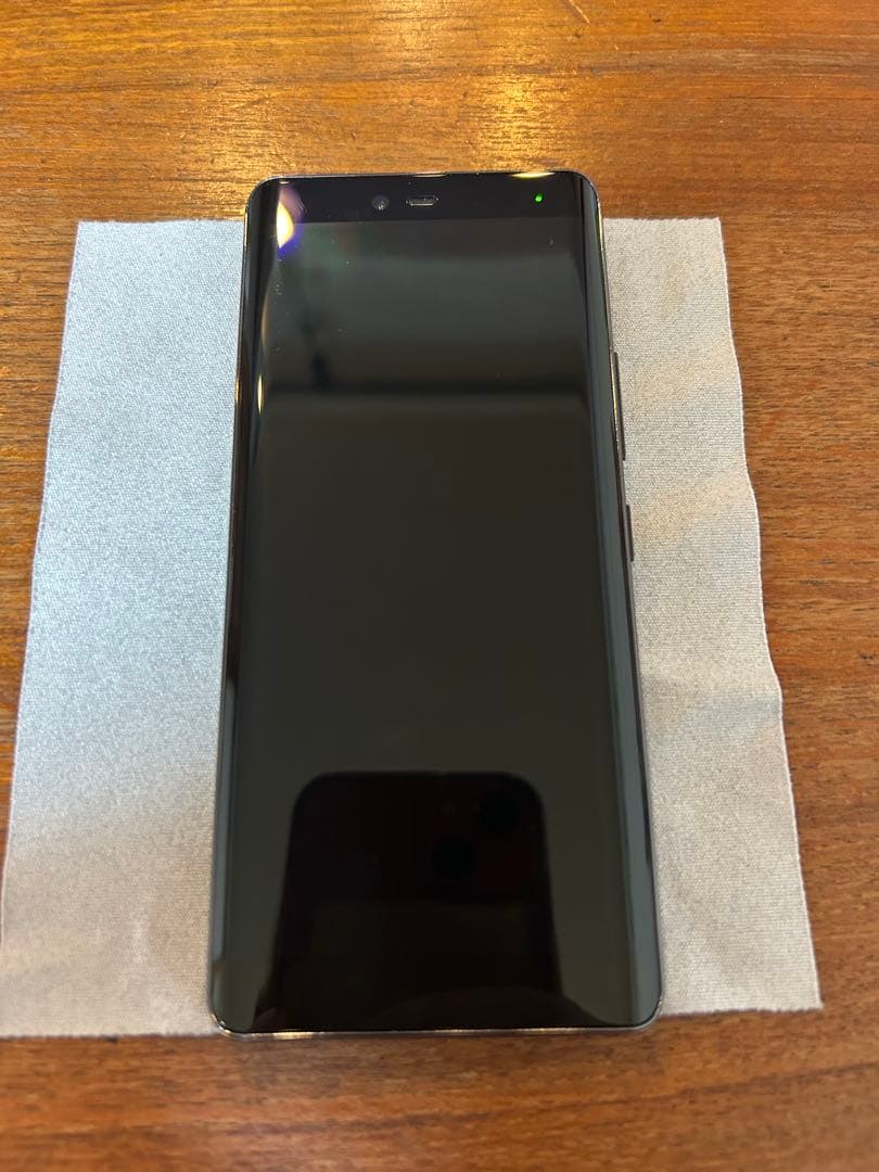 ③Rakuten Hand 5G P780 ブラック　128GB SIMフリー