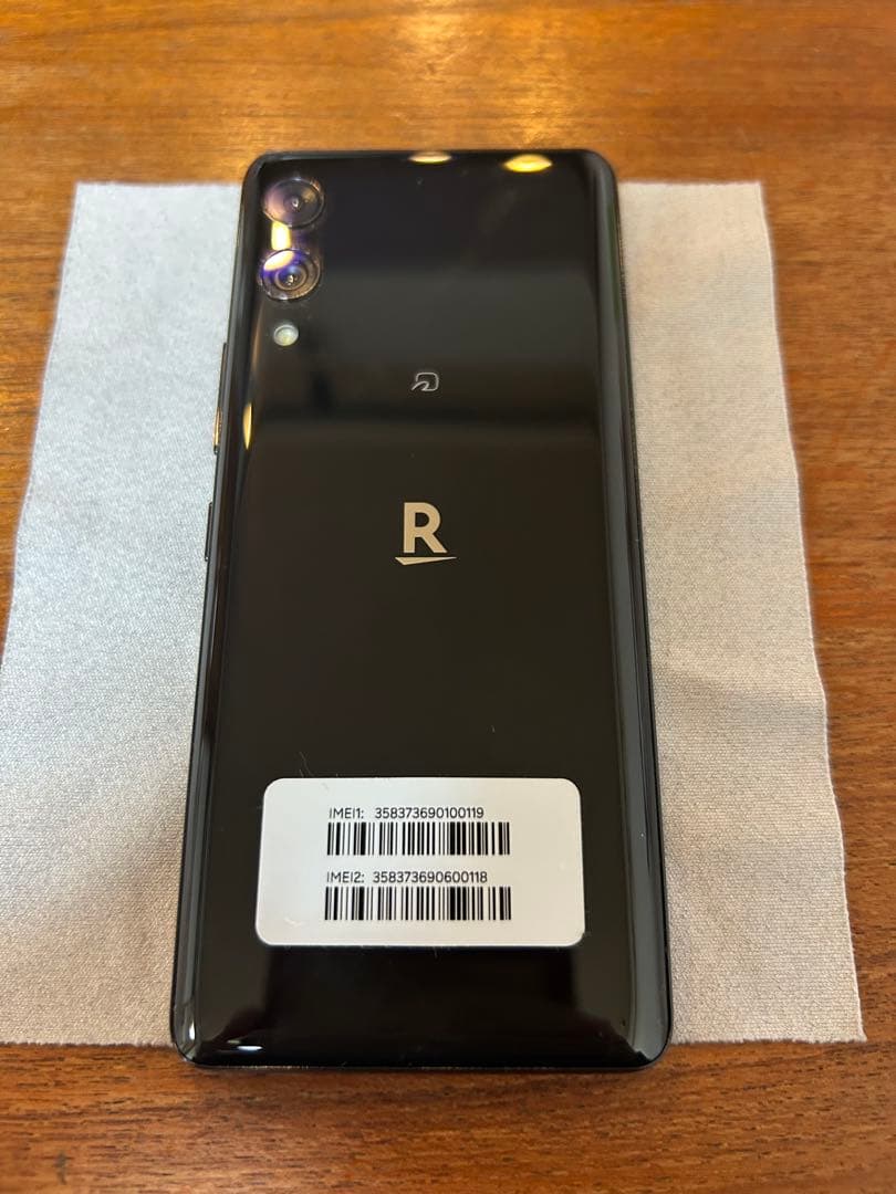 ③Rakuten Hand 5G P780 ブラック　128GB SIMフリー