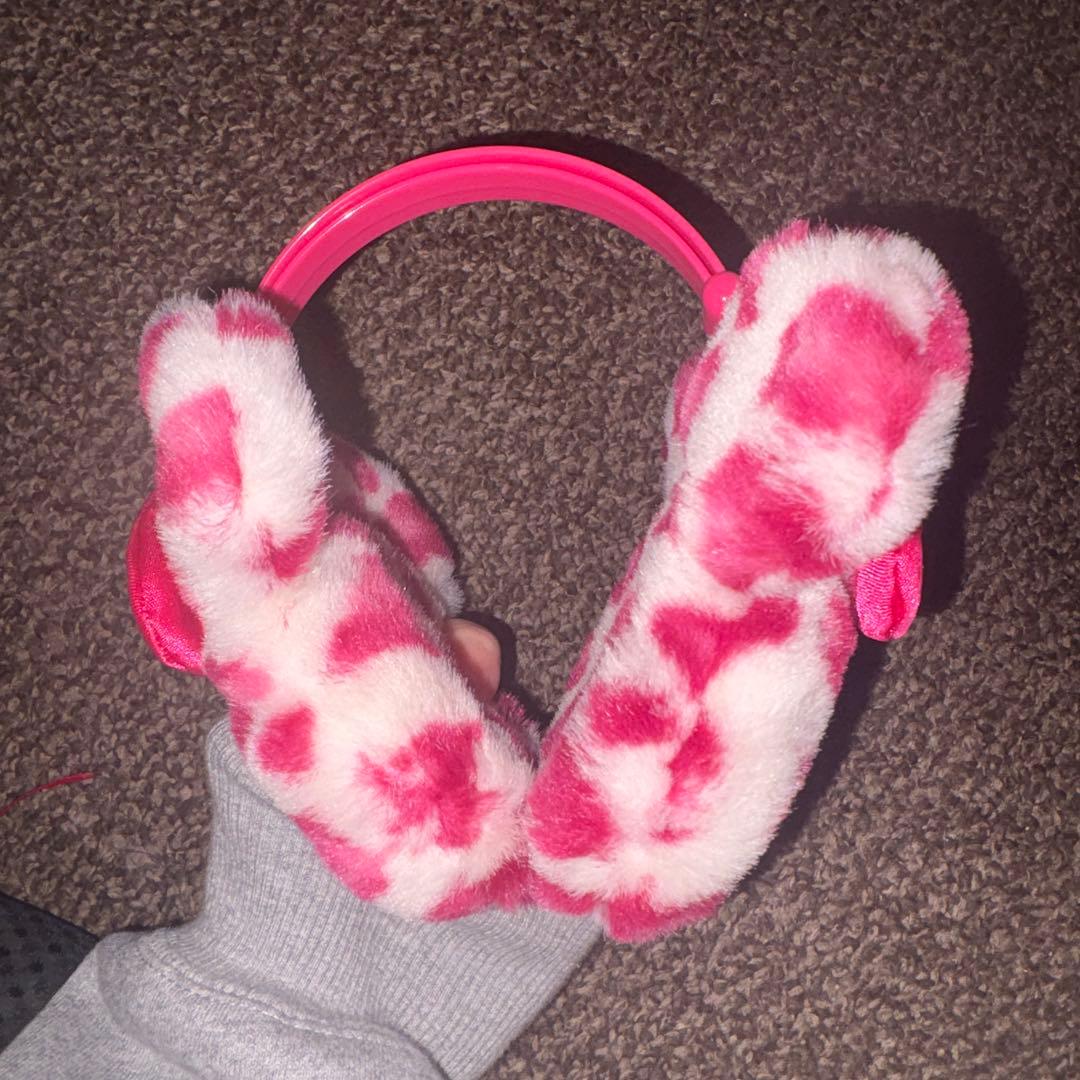 ディズニーミニー　イヤーマフ耳当てヒョウ柄ピンク