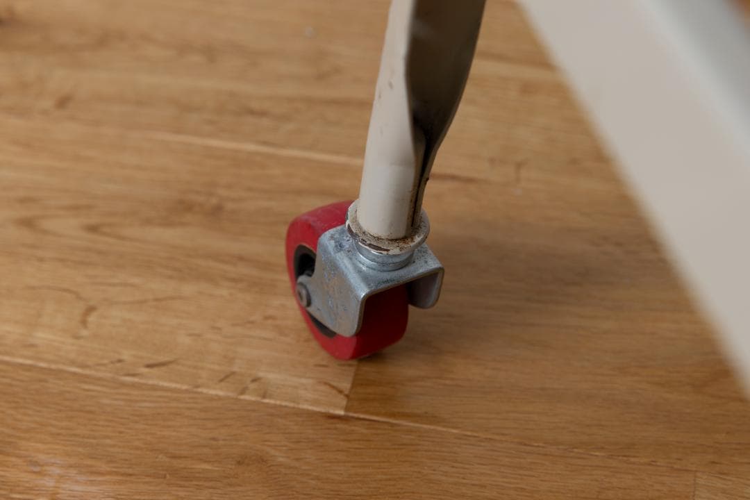 スツール LYON FACTORY STOOL Putty white