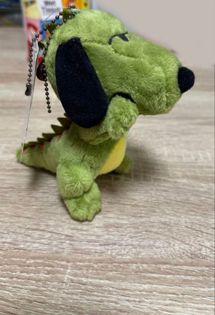 【タグ付】貴重　USJ 15周年 ジュラシックパークコラボスヌーピーキーホルダー