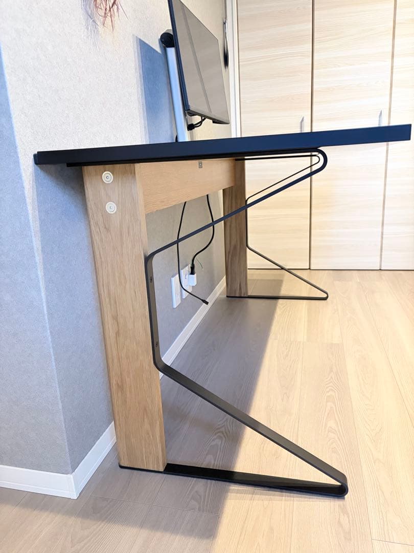 Artek Kaari Desk アルテック カアリデスク（リノリウム天板）