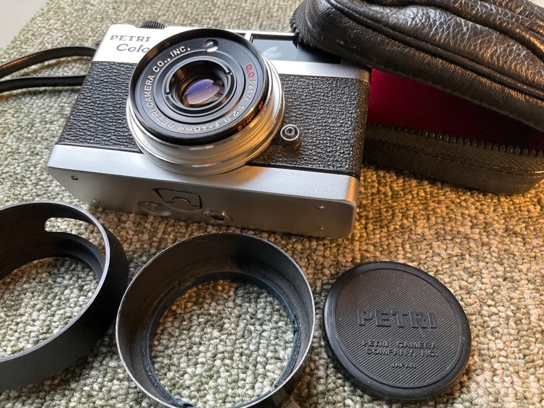 完動機　ペトリPETRI Color 35 フィルムカメラ
