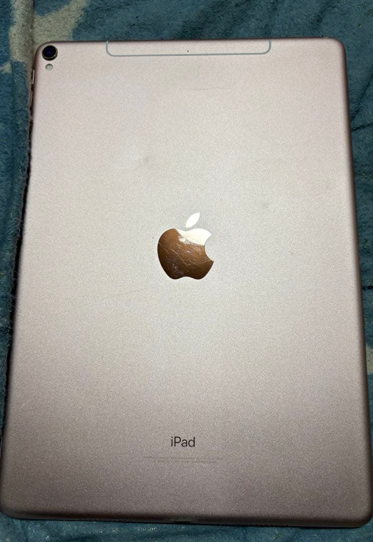 g*m様 iPad Pro 10.5インチ Wi-Fi+Cellular 256