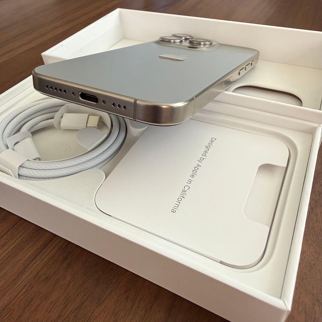 iPhone 15 pro 128G SIMフリー　本体iPhone15pro