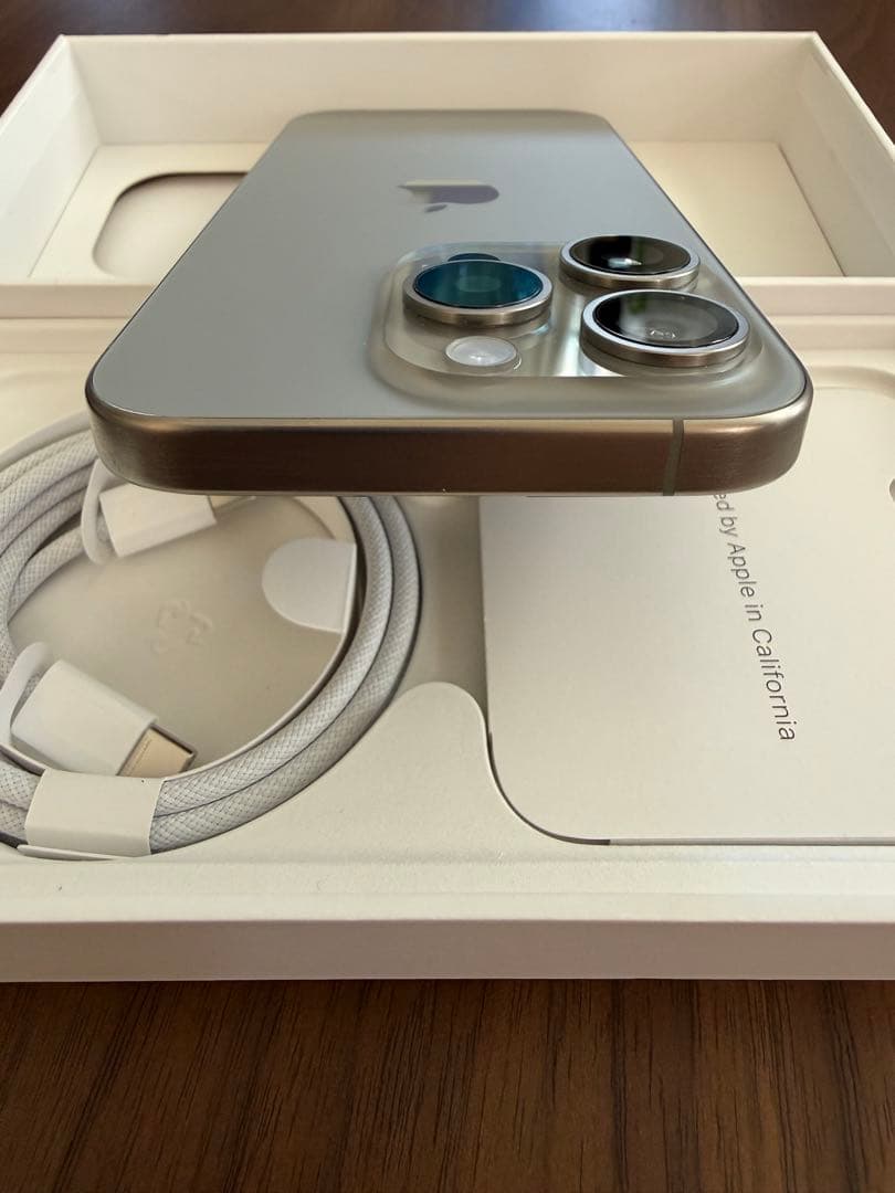 iPhone 15 pro 128G SIMフリー　本体iPhone15pro