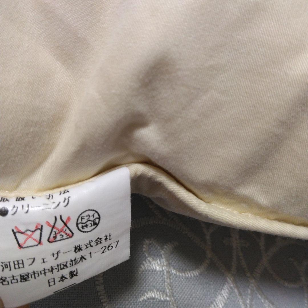 Yves Delorme　イヴドローム　ミニクッション シルク花柄刺繍