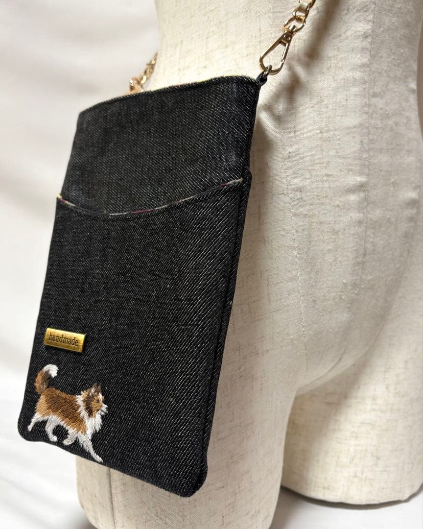 シェルティ 手刺繍 スマホショルダー 歩き出しポーズ