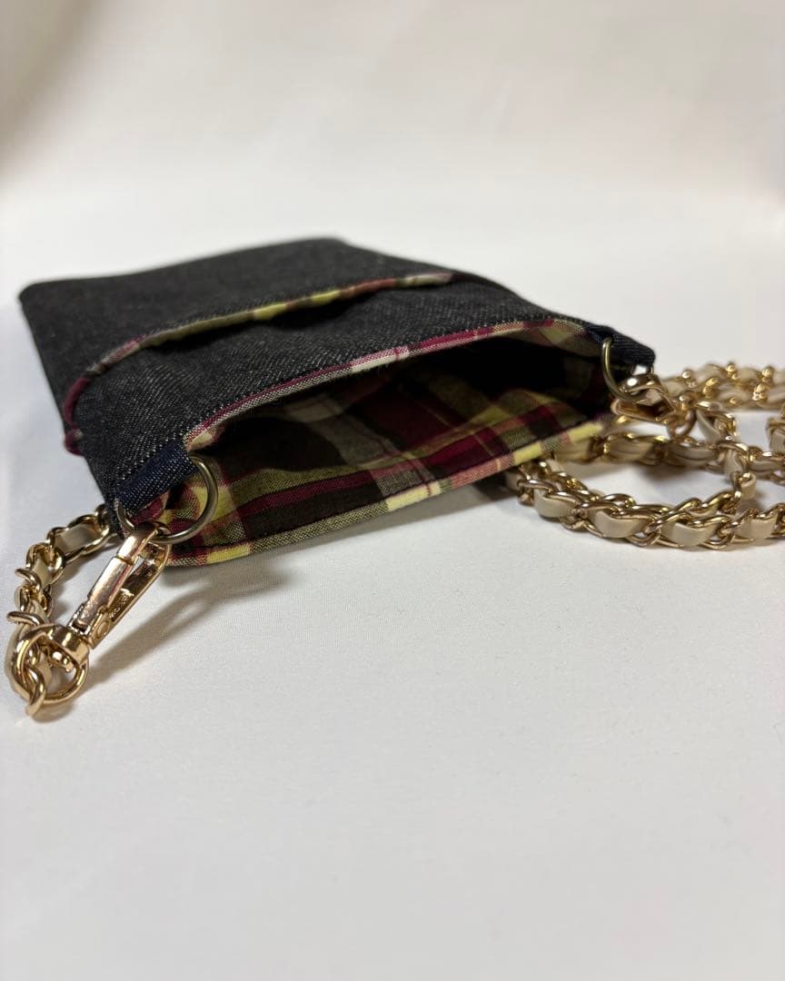 シェルティ 手刺繍 スマホショルダー 歩き出しポーズ