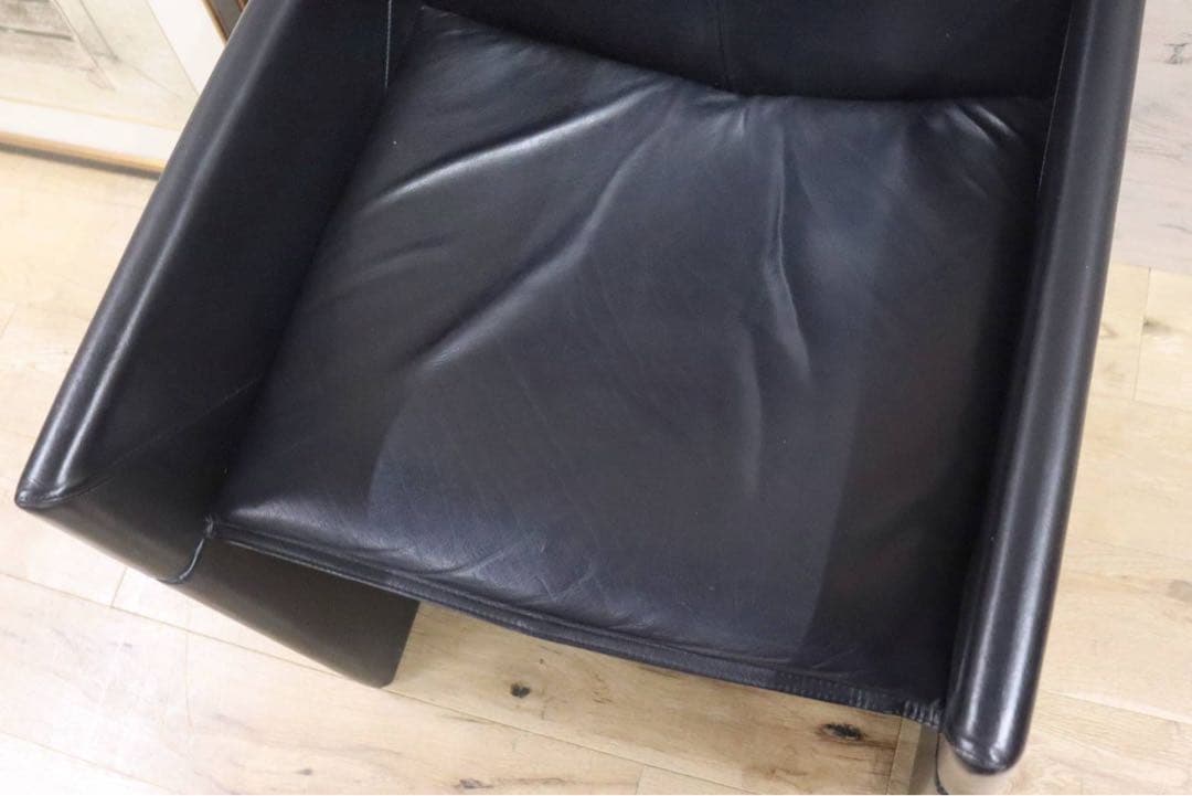 GMGK341D○Artfort / アーティフォート イージーチェア 黒 本革