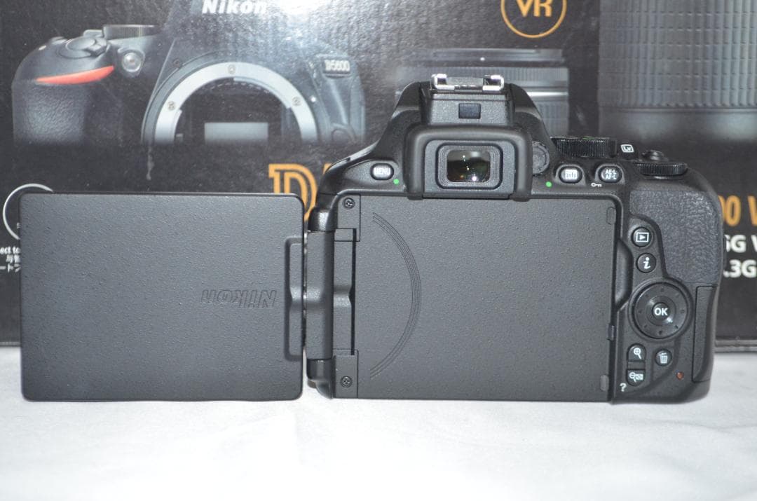 滅多にないS数3333回以下☆Nikon D5600☆シリーズ最新&新型