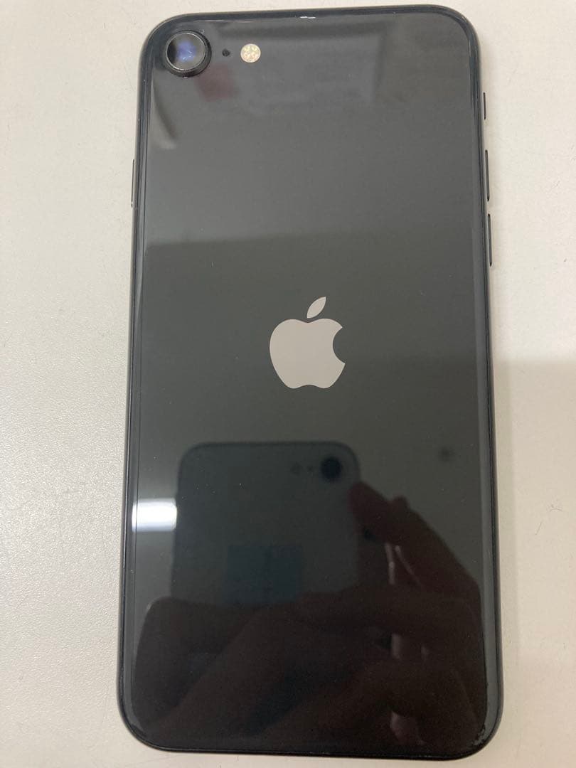 iPhone SE2 64GB ブラック　バッテリー100%　K2042