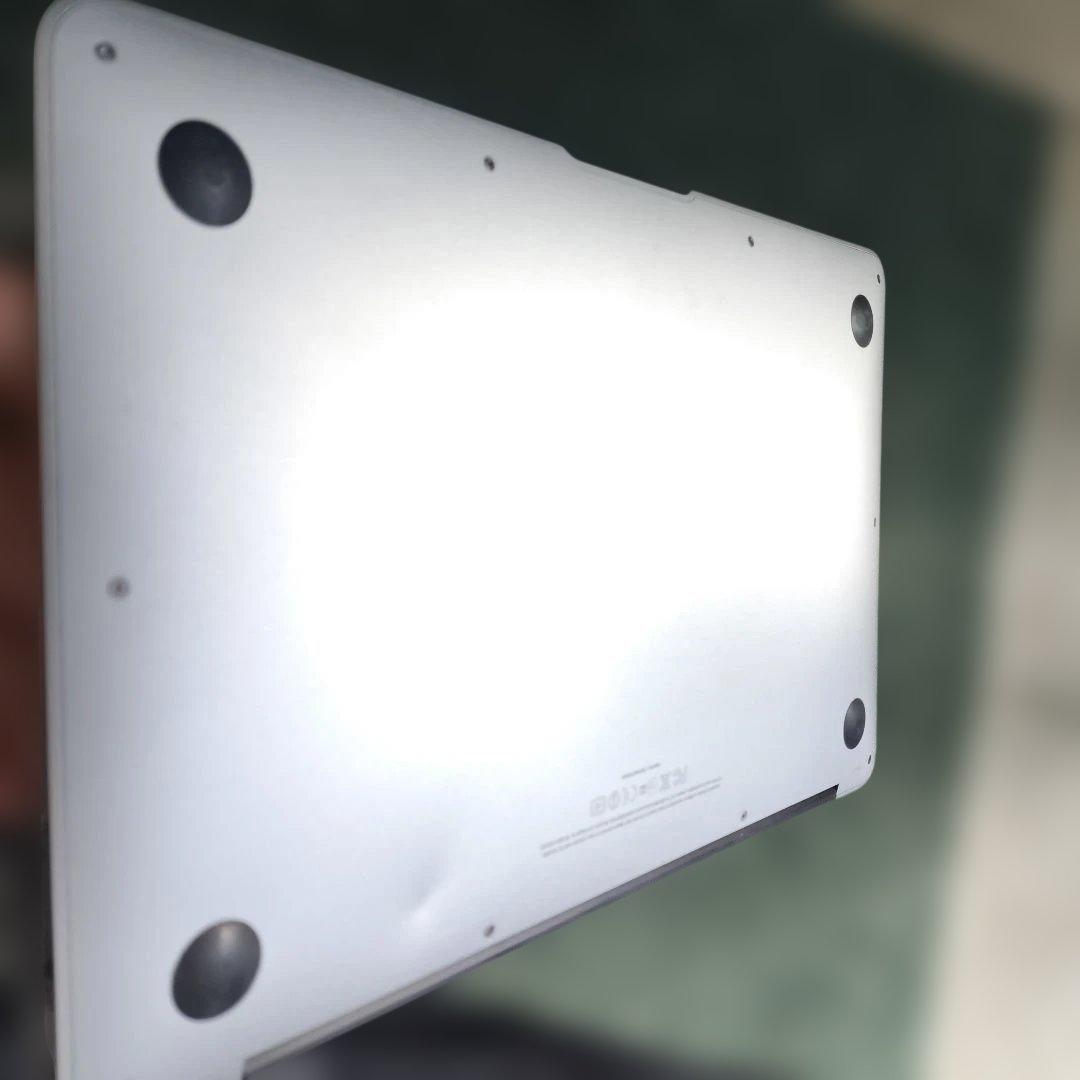 MacBook本体 MacBook Air Mid A1370