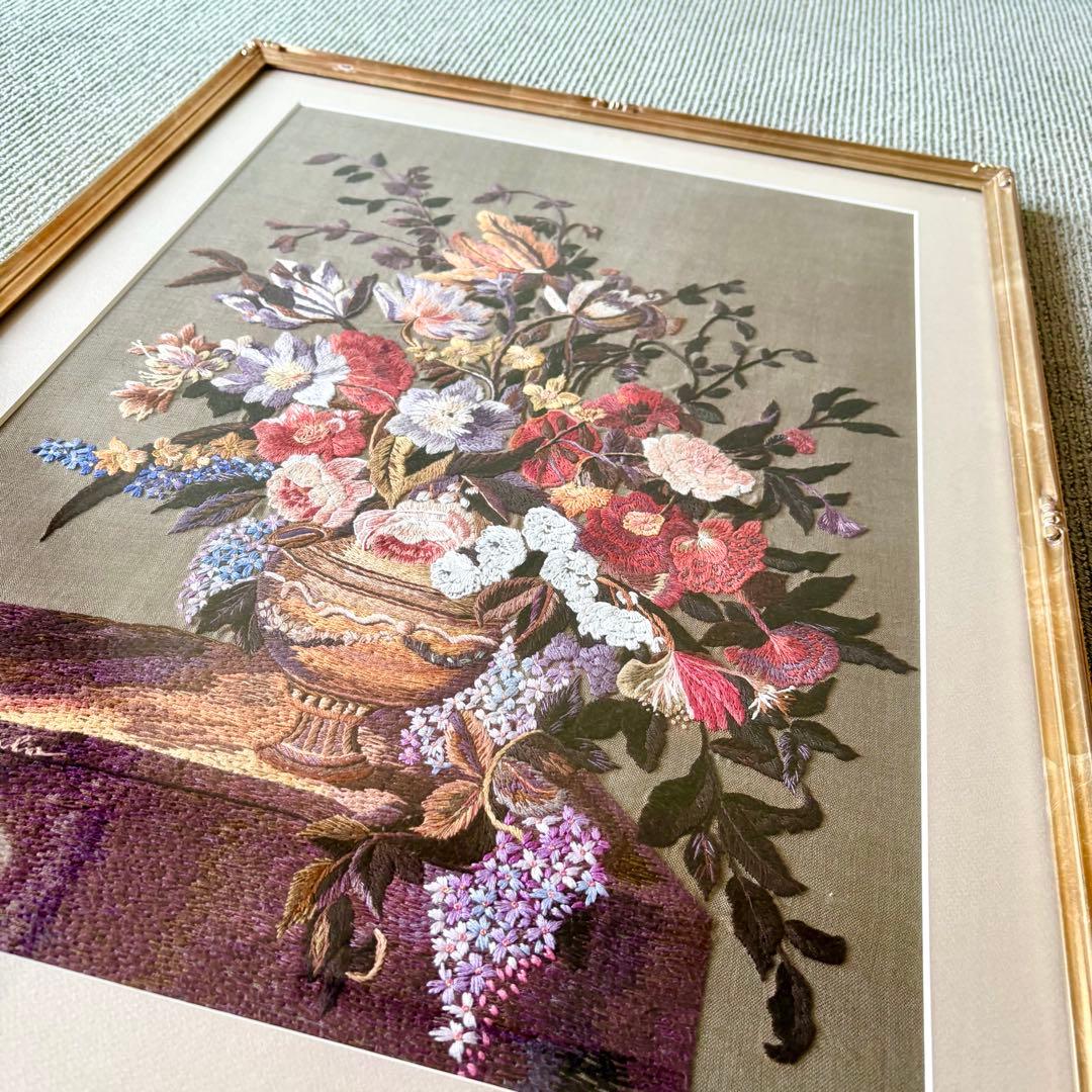 刺繍 花 花束 葉 フレーム 額 額入り ハンドメイド 花瓶 バラ クラシカル