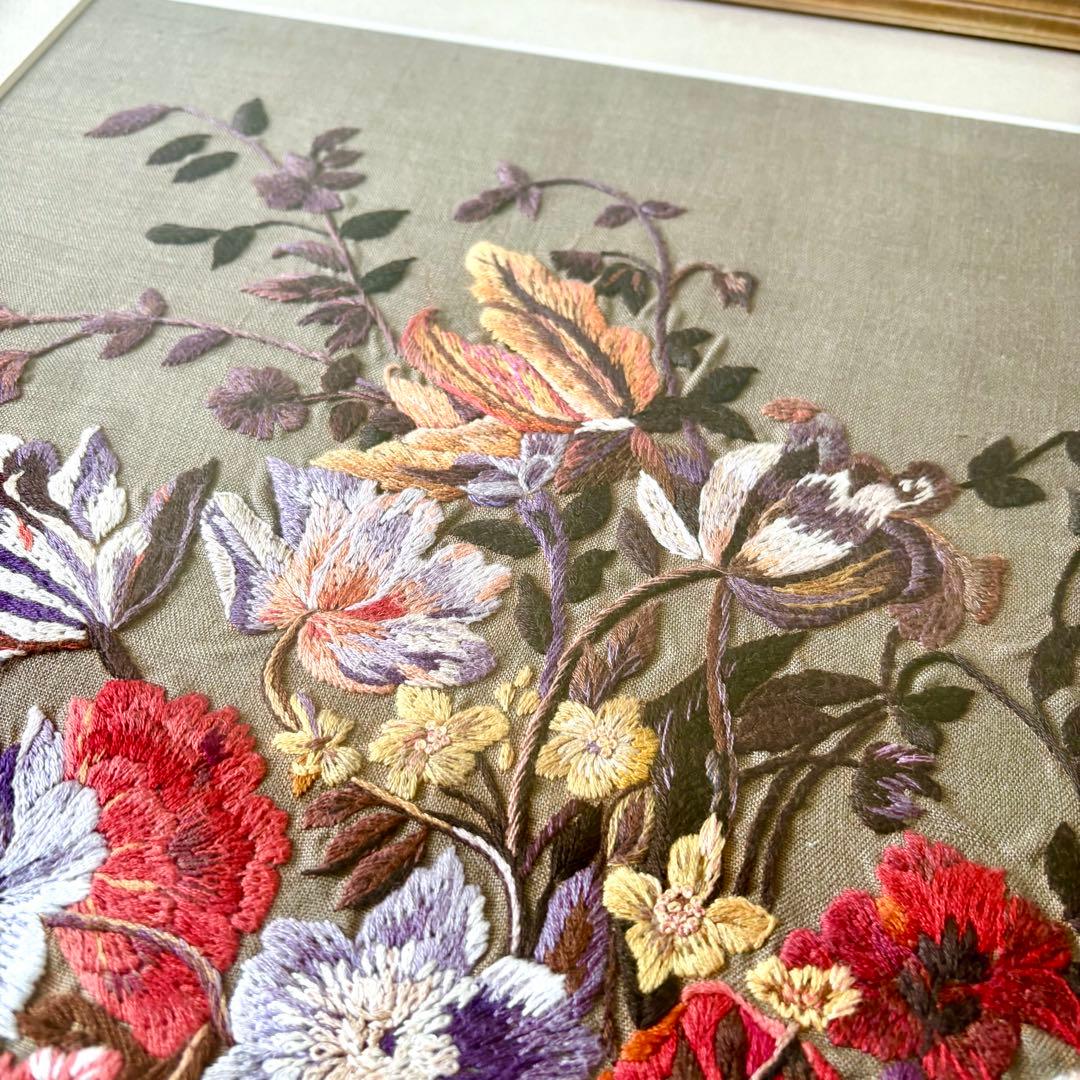 刺繍 花 花束 葉 フレーム 額 額入り ハンドメイド 花瓶 バラ クラシカル