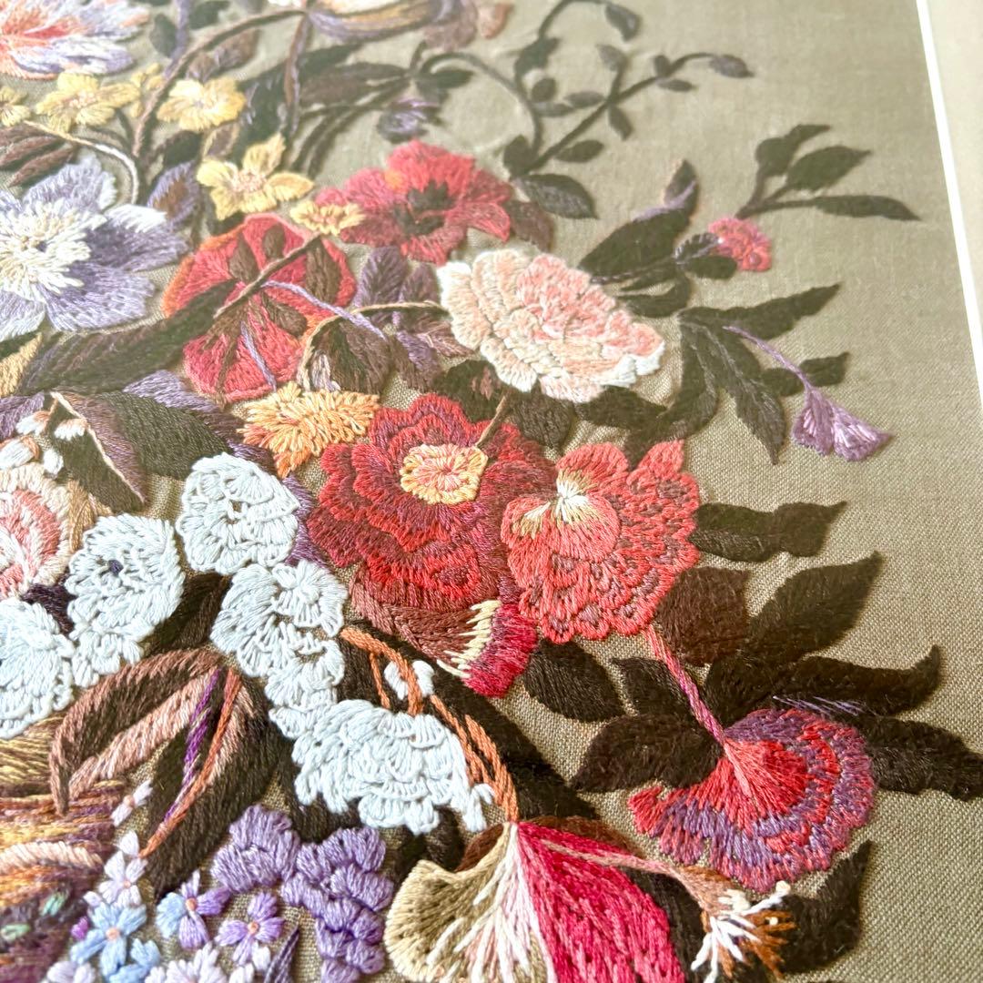 刺繍 花 花束 葉 フレーム 額 額入り ハンドメイド 花瓶 バラ クラシカル