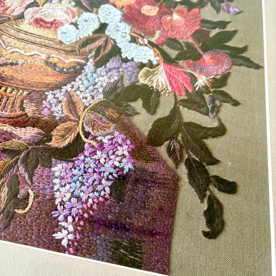 刺繍 花 花束 葉 フレーム 額 額入り ハンドメイド 花瓶 バラ クラシカル