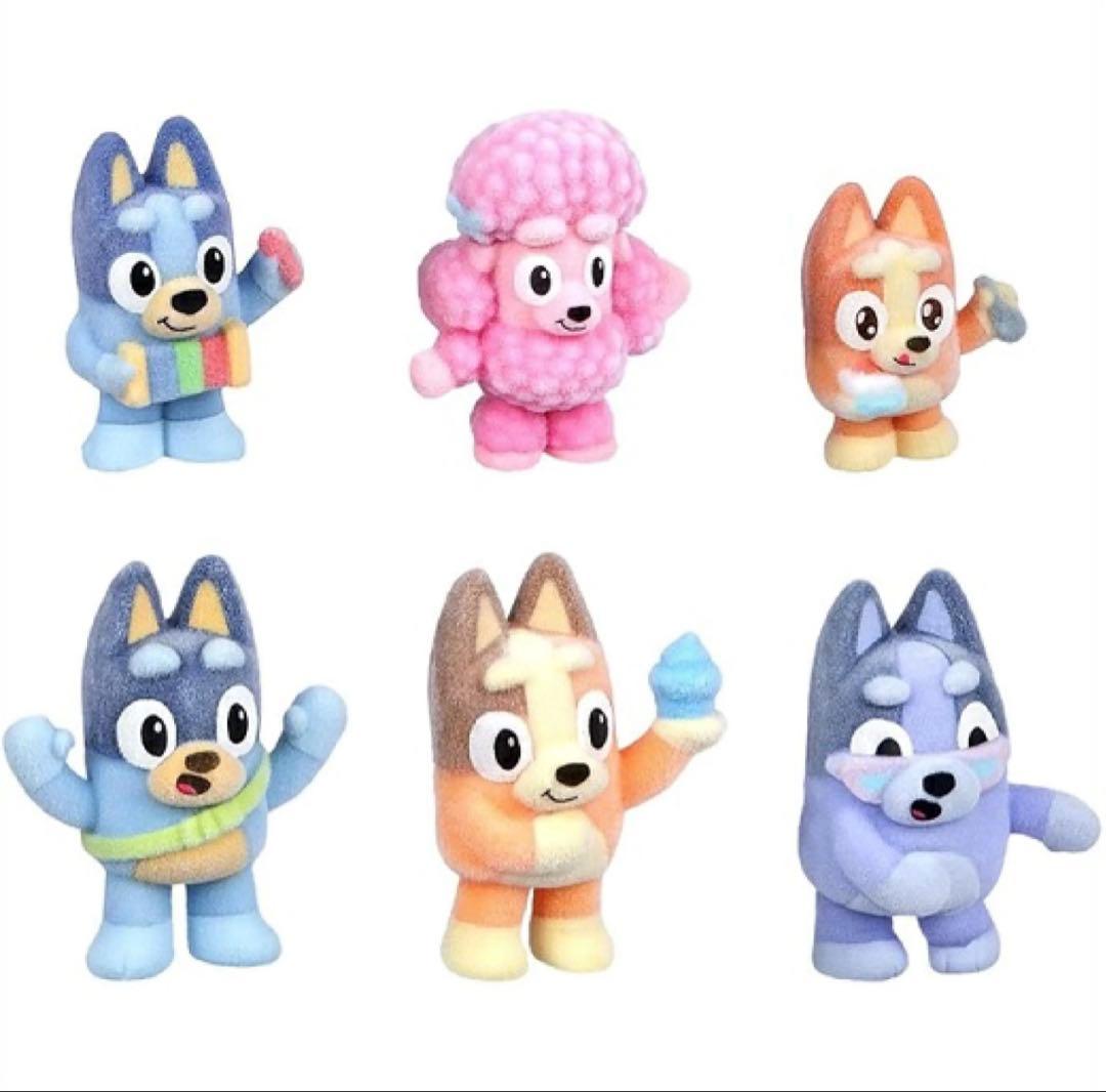 Bluey ブルーイ ファジーズ デラックスフィギュアパック 6体＋2体
