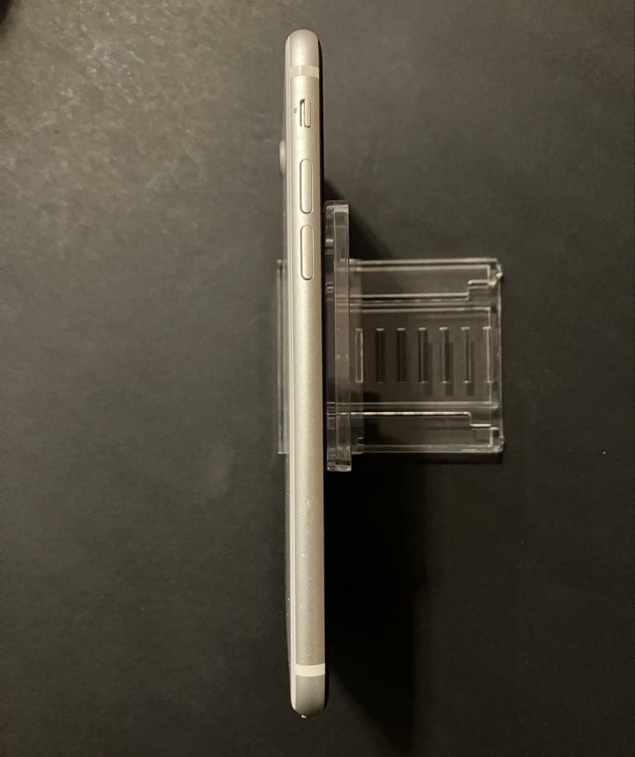 Apple iPhone 第2世代(SE2) 64GB ホワイト