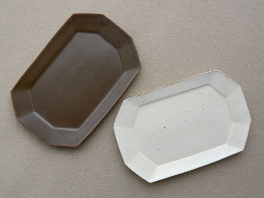 古谷製陶所｜八角プレート サビ釉（茶）鉄散（白)信楽焼 滋賀県