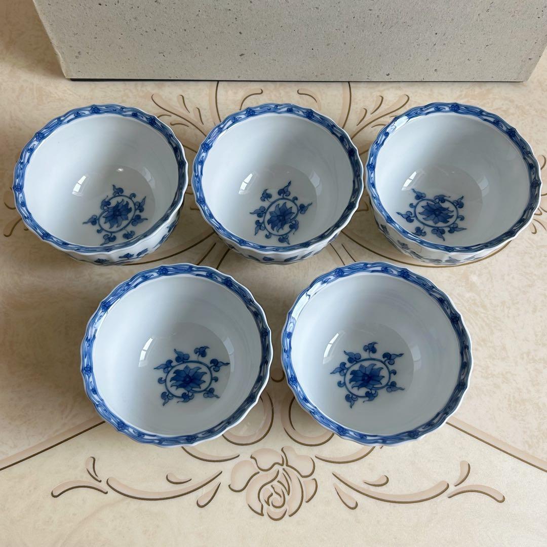 美濃焼　前畑　庫山窯　染付菊紋　小鉢揃　5枚セット　マルチボウル　ブルー　煮物鉢