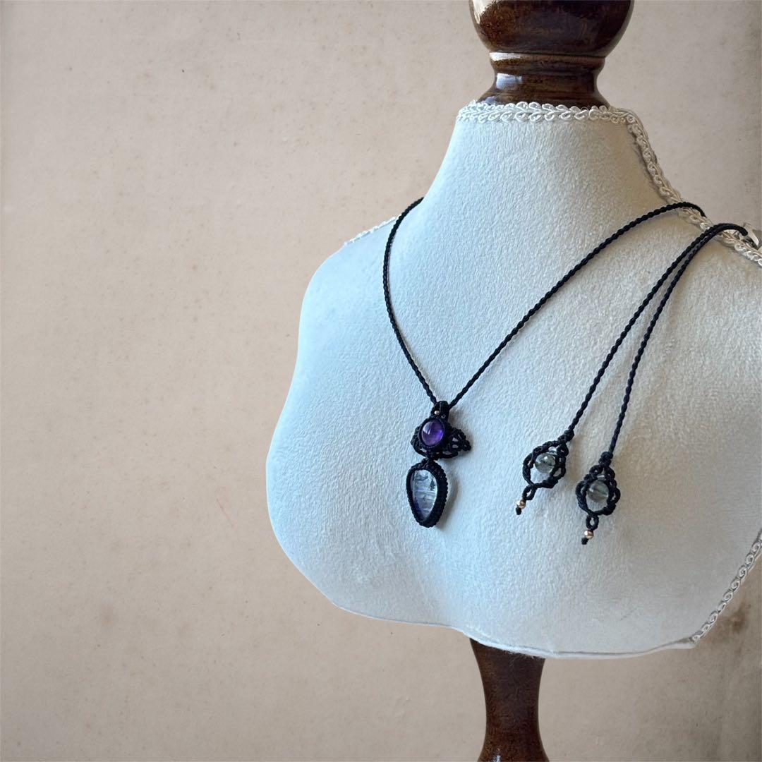 天然石マクラメネックレス ホワイトラブラドライト×アメジスト 紺色 コード