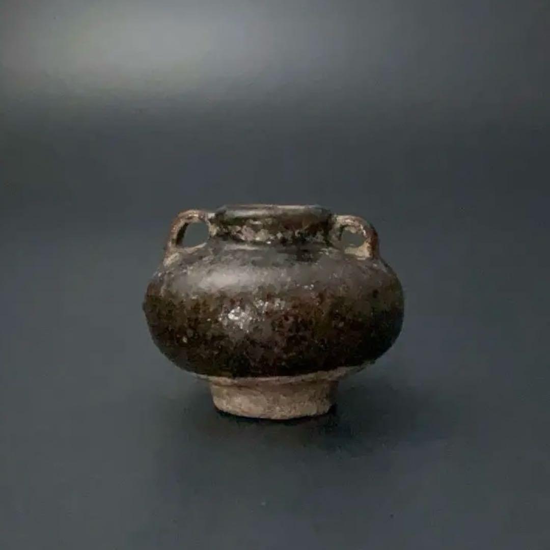 黒褐釉双耳小壺　骨董　アンティーク　高さ5cm 　花入　R1393ダM