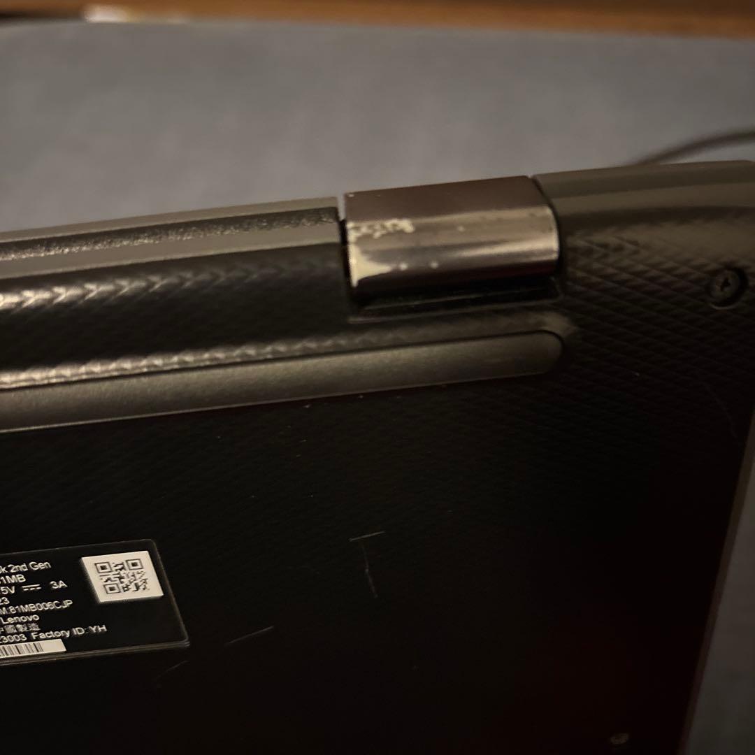 Lenovo 300e Chromebook 2nd Gen PCケース付き