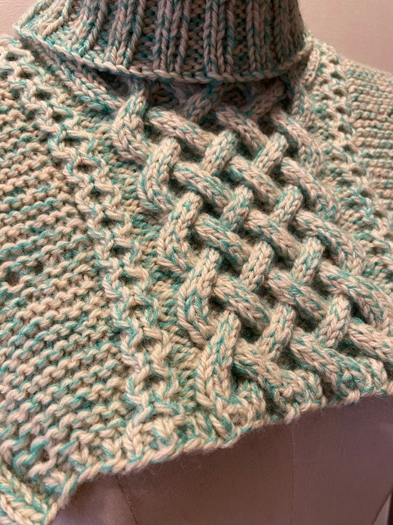 クラウディアのネックウォーマー