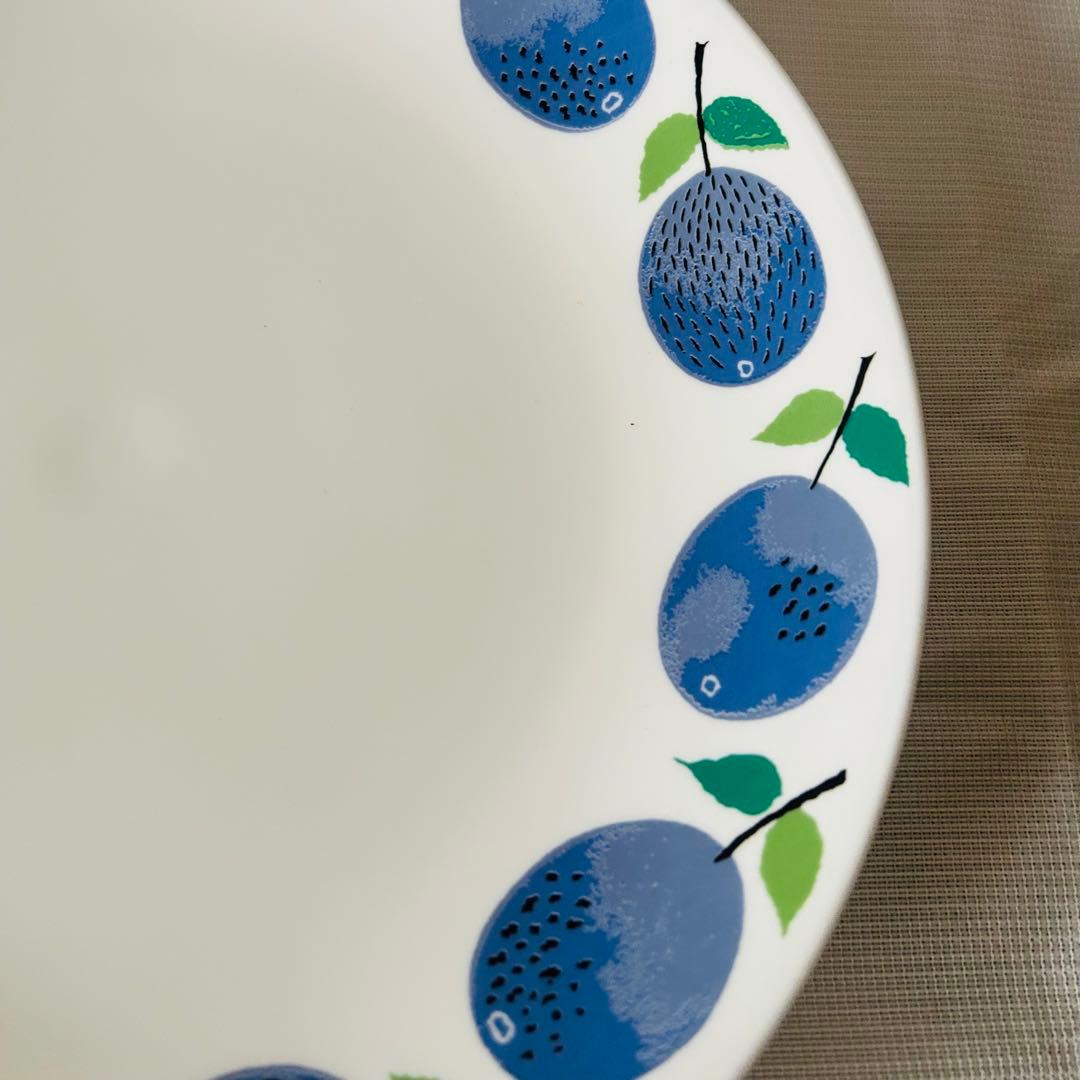 グスタフスベリ　スティグリンドベリ プルヌス 22cm 皿