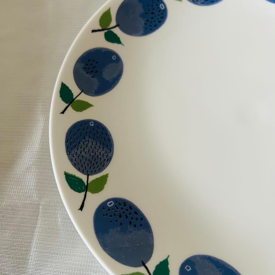 グスタフスベリ　スティグリンドベリ プルヌス 22cm 皿