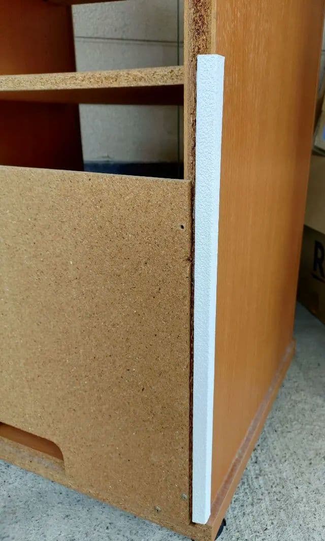 ガラス開閉式キャビネット