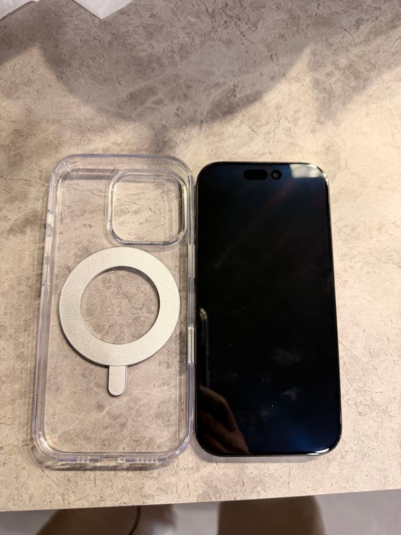 iPhone16pro美品　おまけマジックジョンのスマフォケースとフィルム1枚付