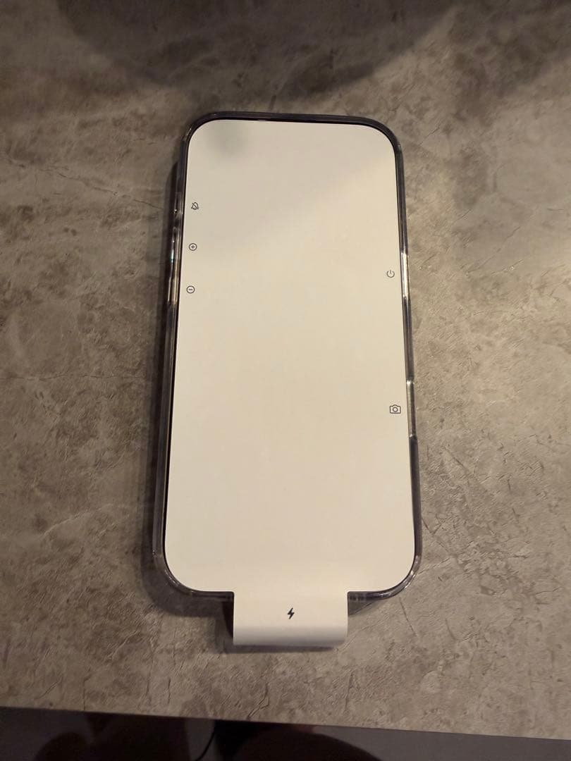 iPhone16pro美品　おまけマジックジョンのスマフォケースとフィルム1枚付