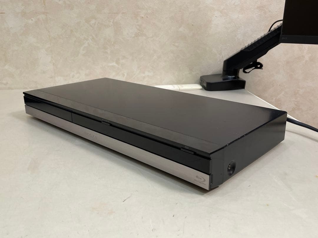 TOSHIBA REGZA DBR-Z320 HDD-1tbブルーレイレコーダー