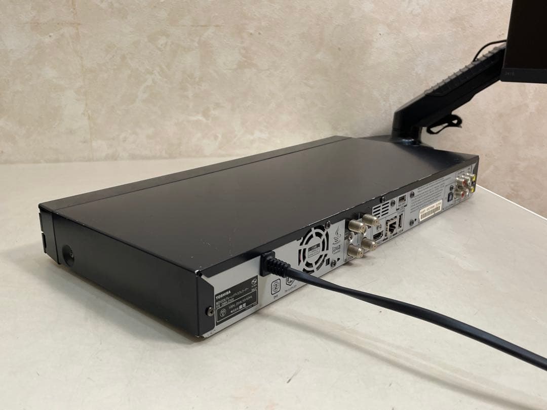 TOSHIBA REGZA DBR-Z320 HDD-1tbブルーレイレコーダー