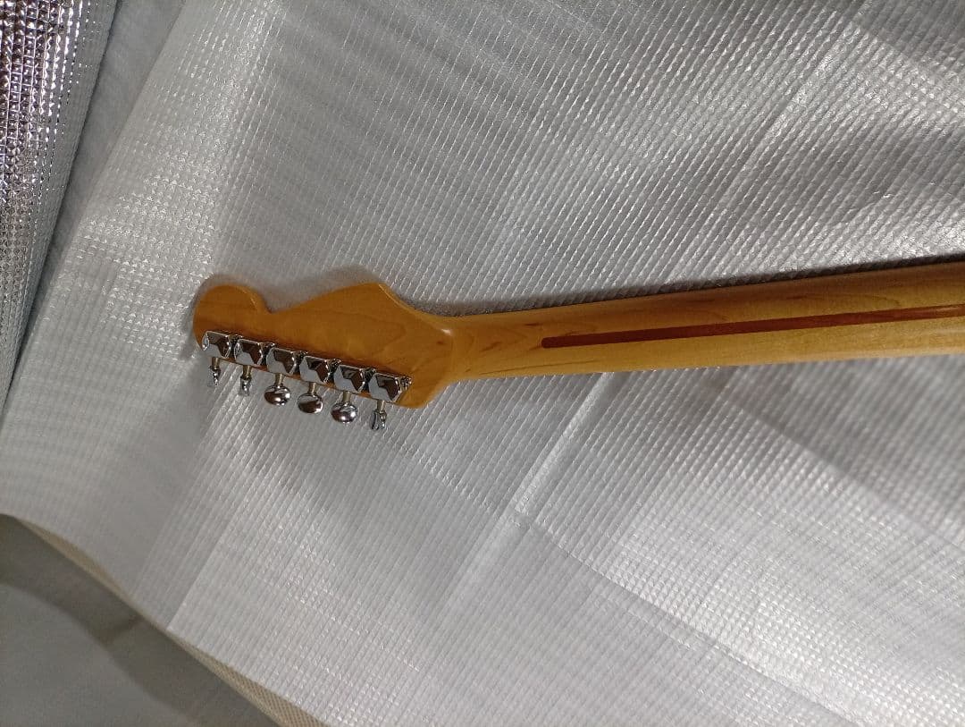 紅*中様 フェンダー メキシコ　ストラトキャスター レフティ　エレキギター