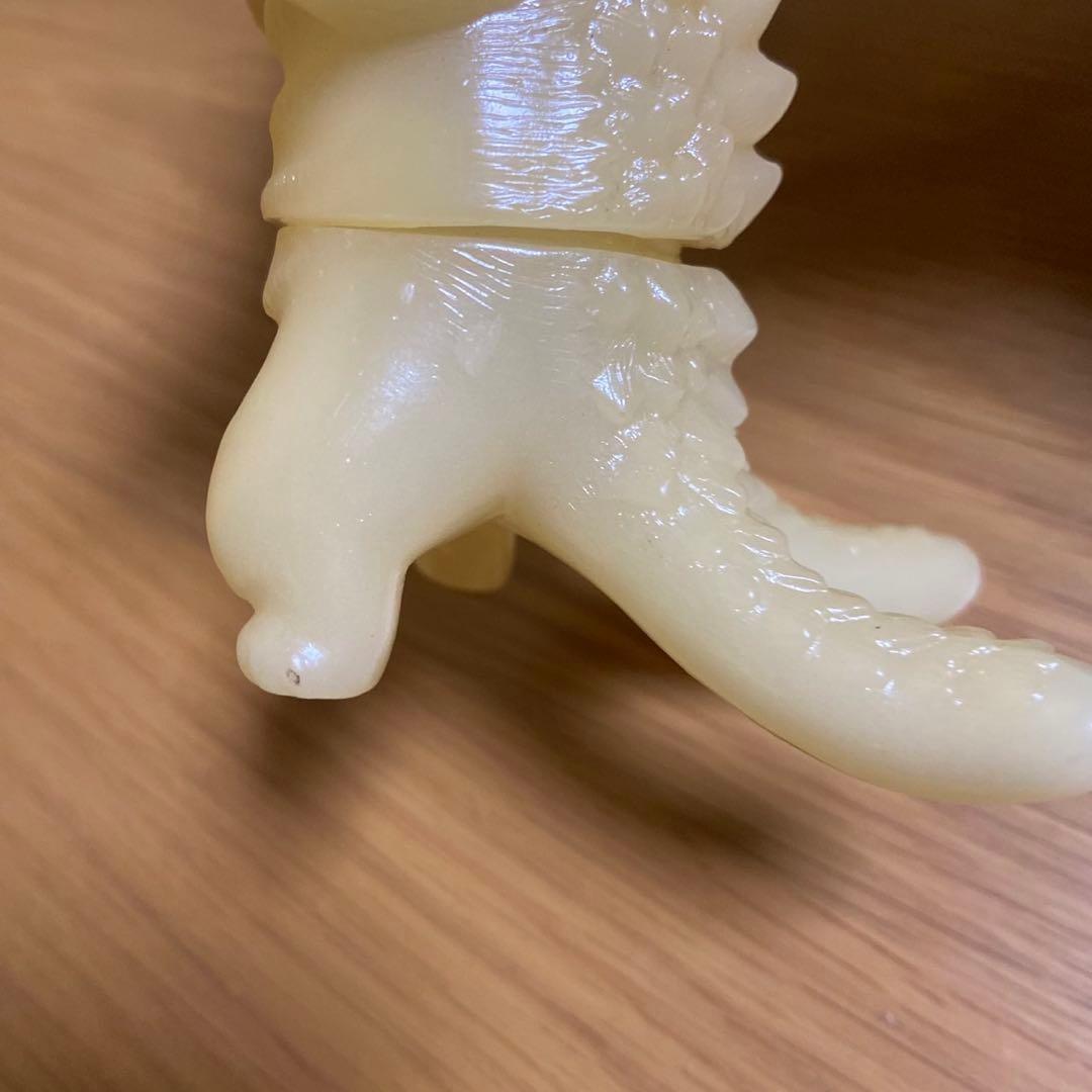 小夏屋　ネゴラ　蓄光成型　未塗装　ソフビ 5440