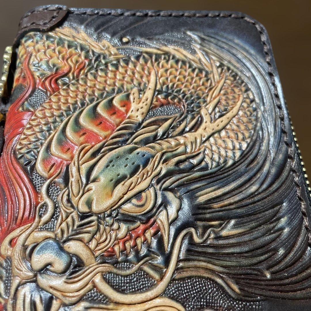 ドラゴン彫刻レザー長財布極美品