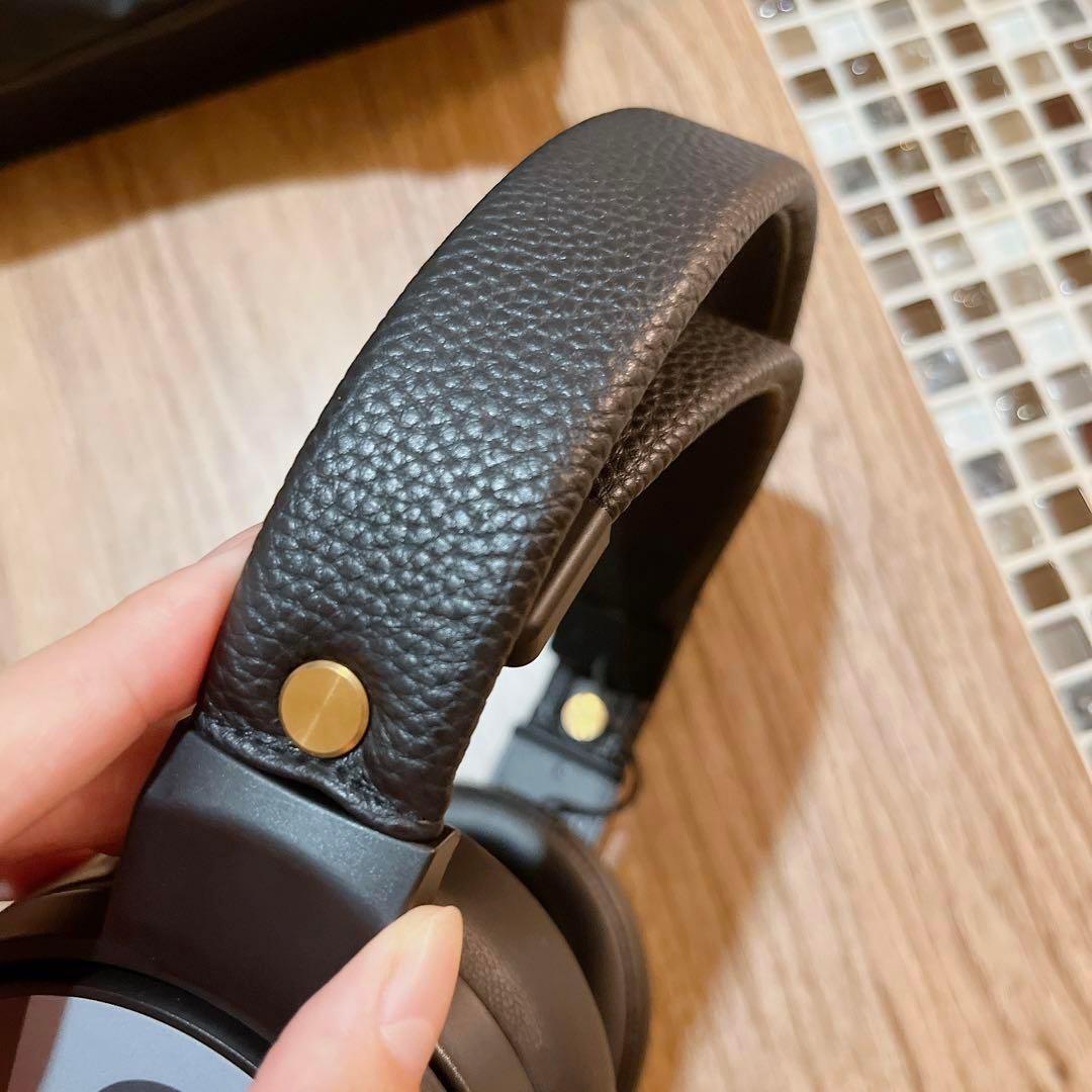 大特価‼️ゲーミングヘッドセット ブラック レッド レザー収納ケース付き✨