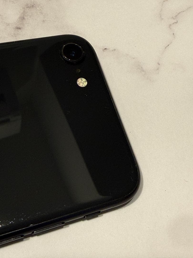 iPhone SE (第2世代) ブラック 84%