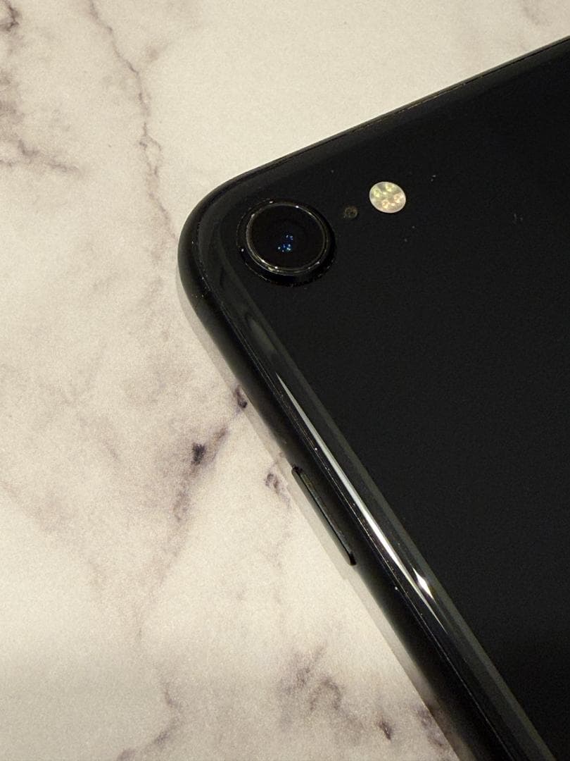 iPhone SE (第2世代) ブラック 84%