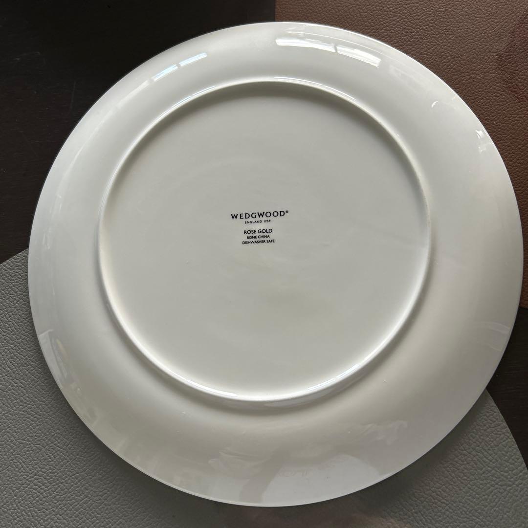 ウェッジウッド　ローズゴールド27センチプレート　２枚