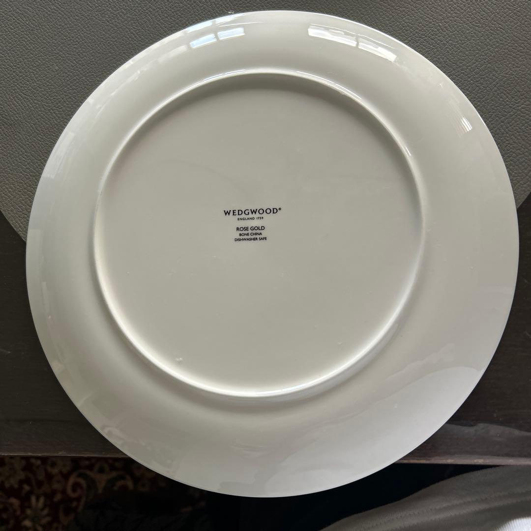ウェッジウッド　ローズゴールド27センチプレート　２枚