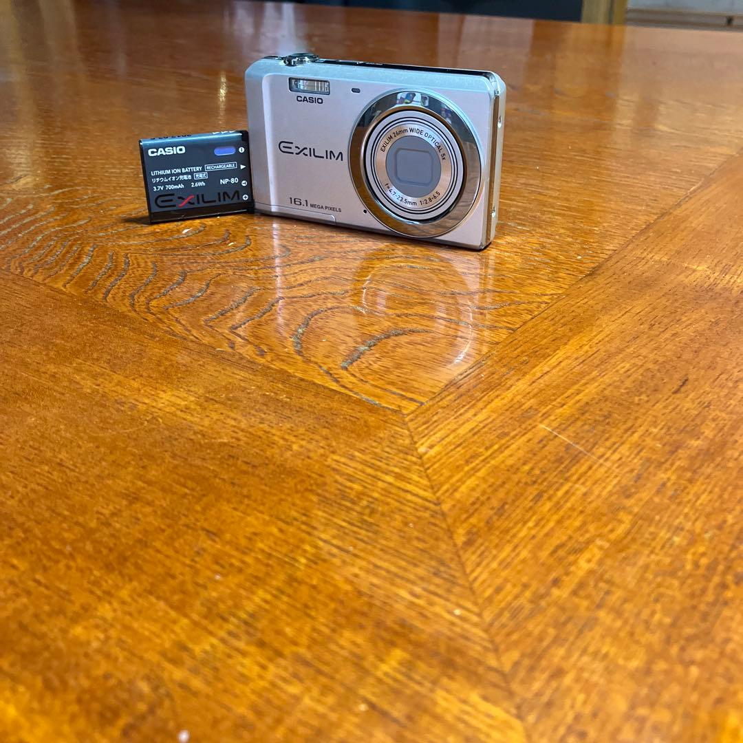 CASIO EXILIM 16.1メガピクセル デジタルカメラ